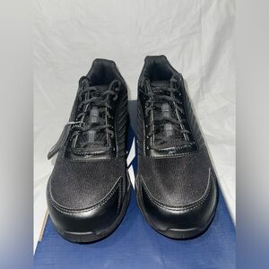 Women’s Reebok Zig Elusion Heritage Steel Toe Low Cut Work
Sneaker Size 5.5 M